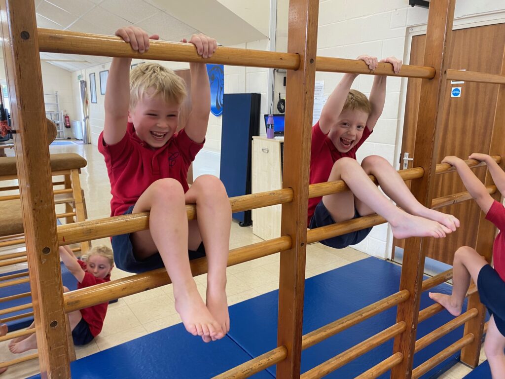 Exploring the apparatus and tackling the tuck shape!, Copthill School