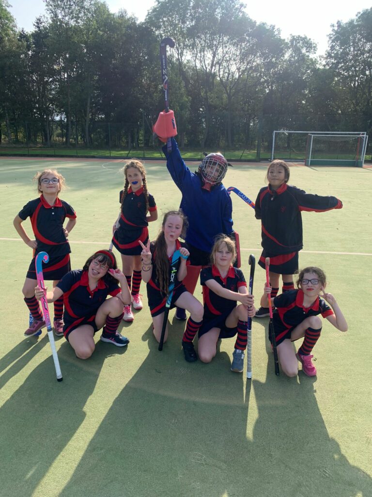 Ratcliffe hockey on mass!, Copthill School