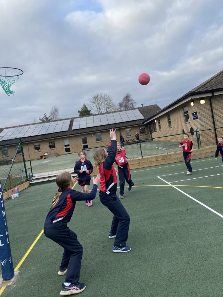 Set piece practice in netball, Copthill School