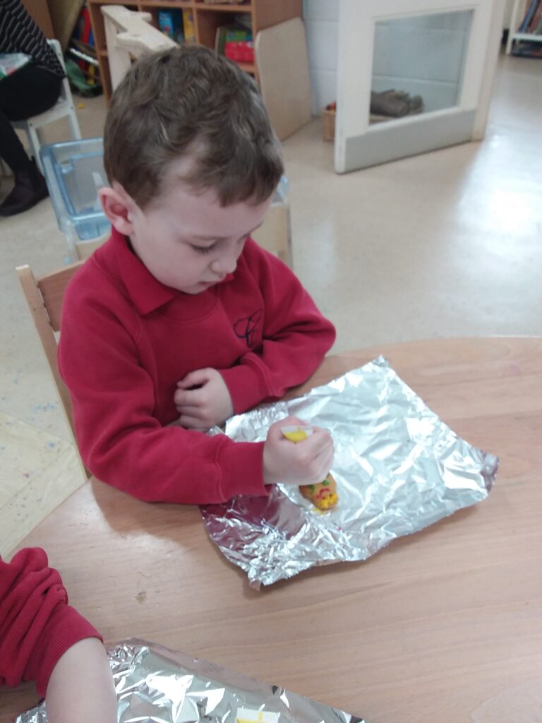 Gingerbread People Decorating, Copthill School