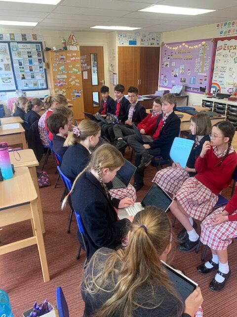 Y6 debate children&#8217;s use of technology, Copthill School