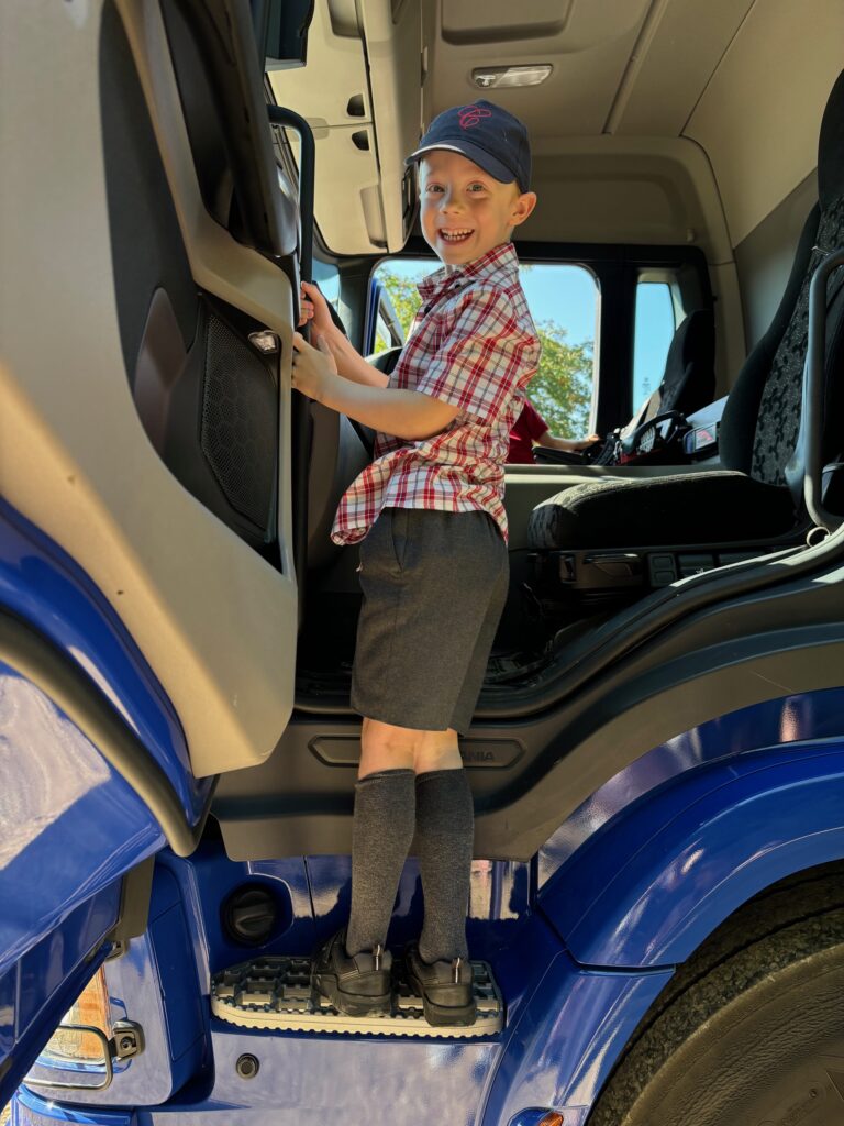 Exploring a lorry!, Copthill School