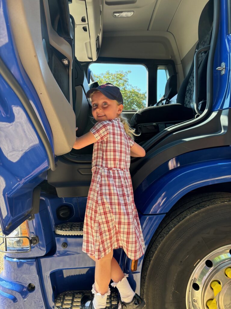 Exploring a lorry!, Copthill School