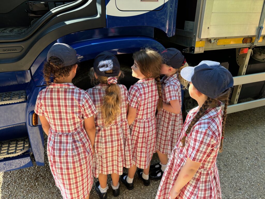 Exploring a lorry!, Copthill School