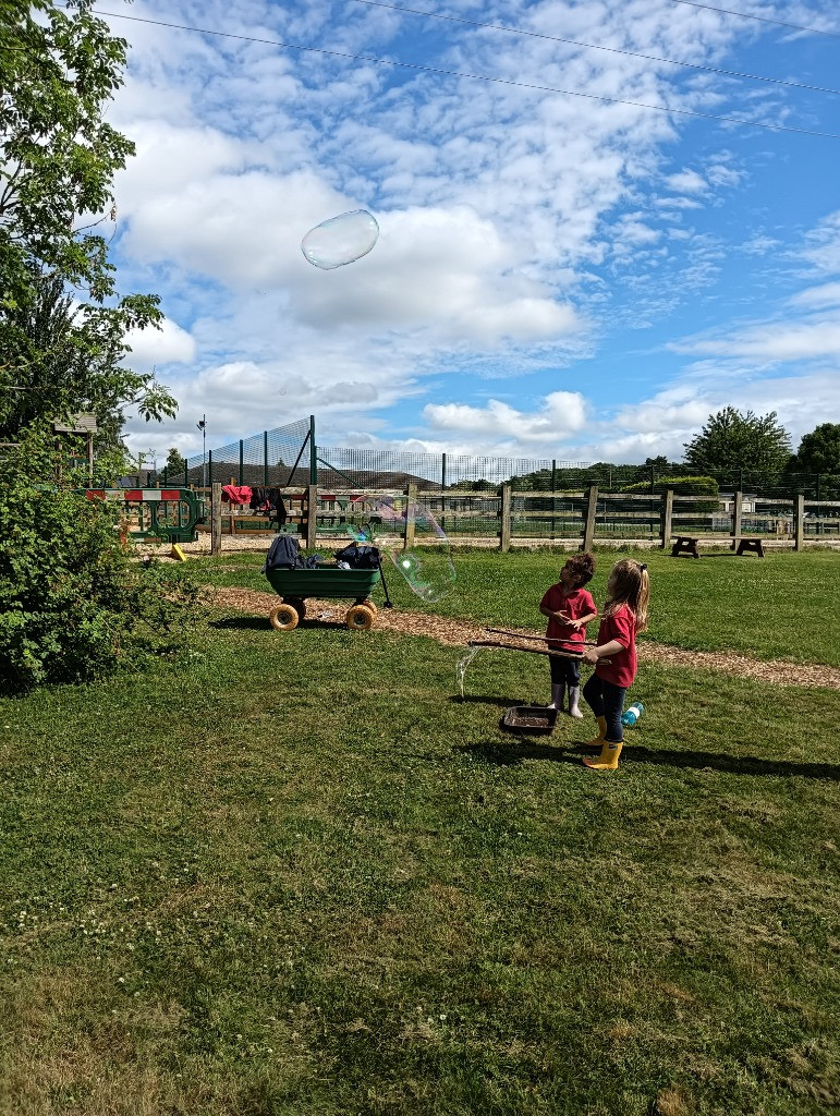 Gigantic Bubbles!, Copthill School