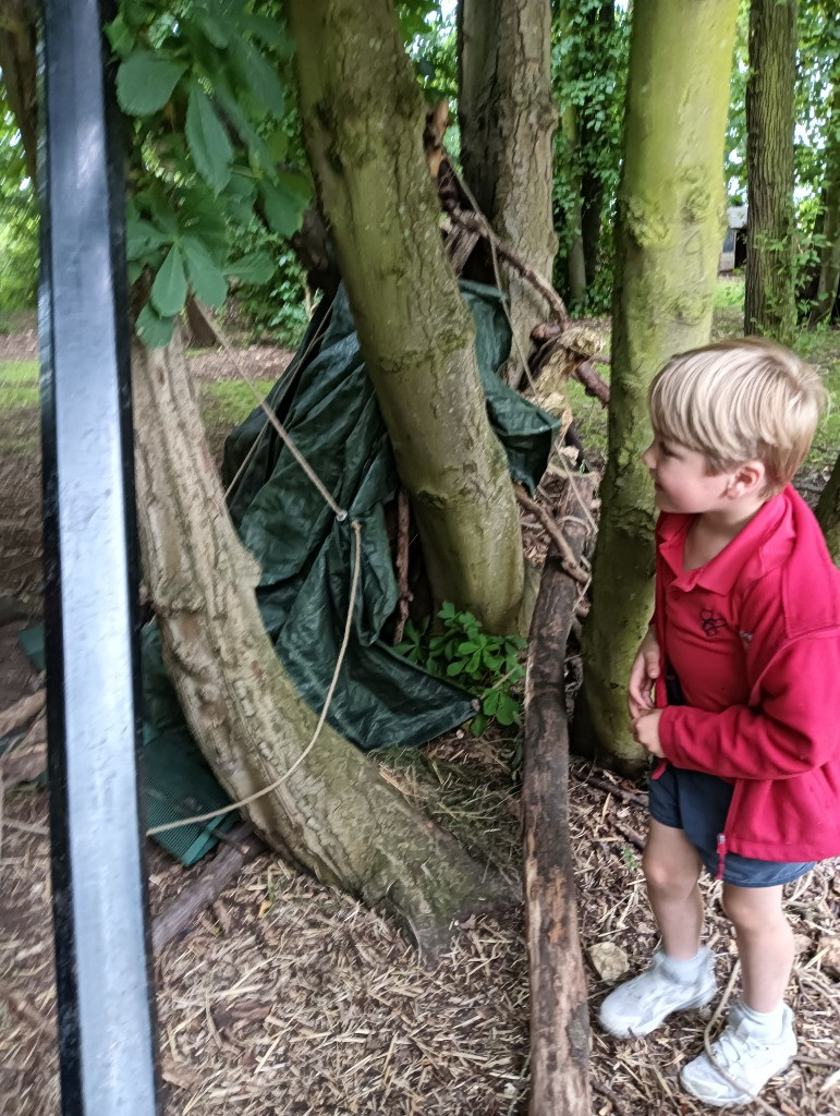 Forest school &#8211; den building and shadow art!, Copthill School