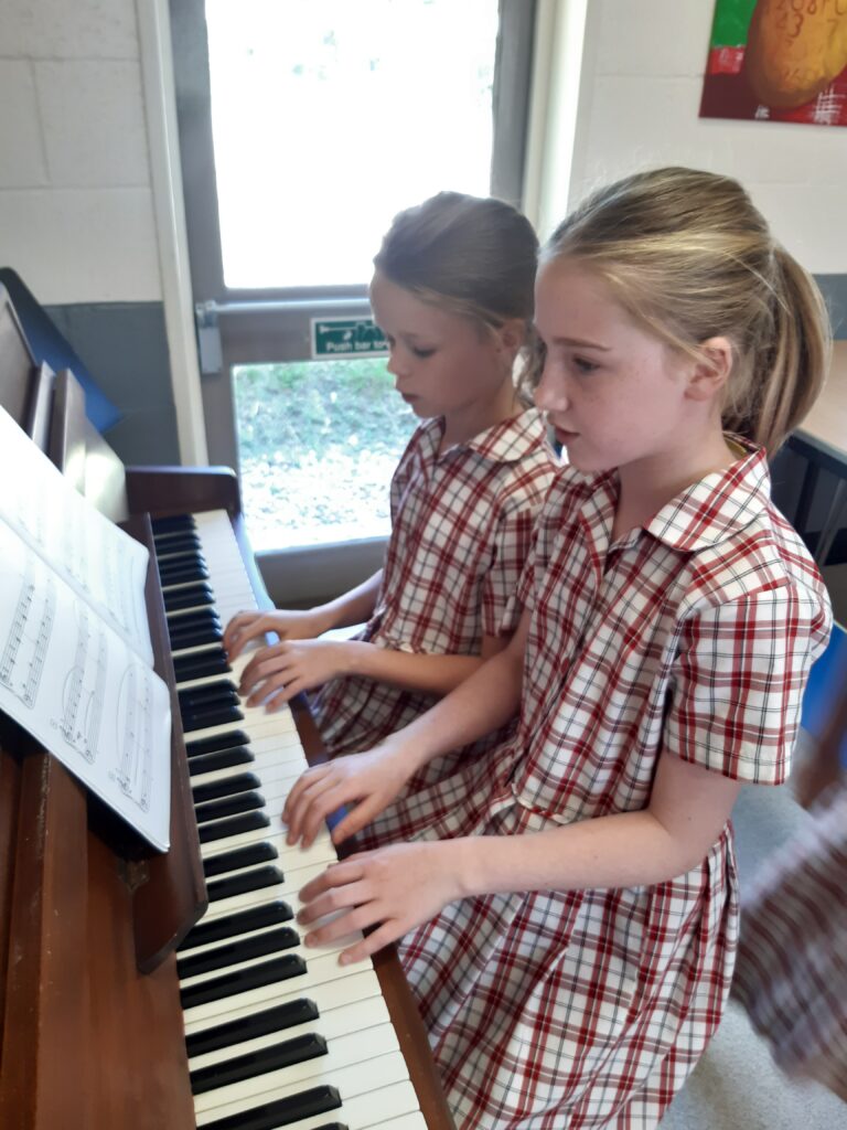 Lunchtime Dining in Style!, Copthill School