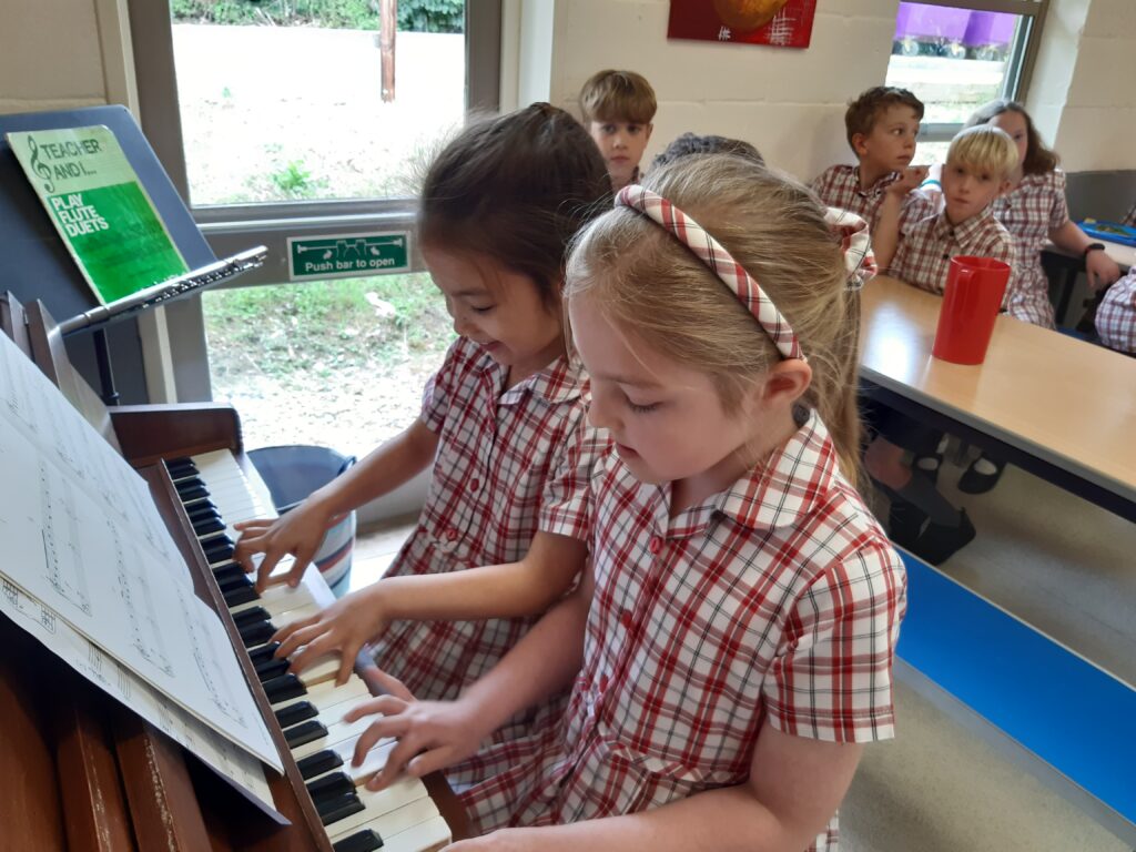 Lunchtime Dining in Style!, Copthill School